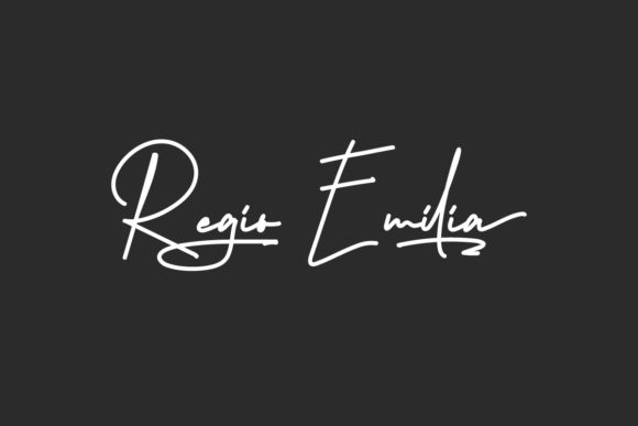 Regio Emilia: A Classy Script Font